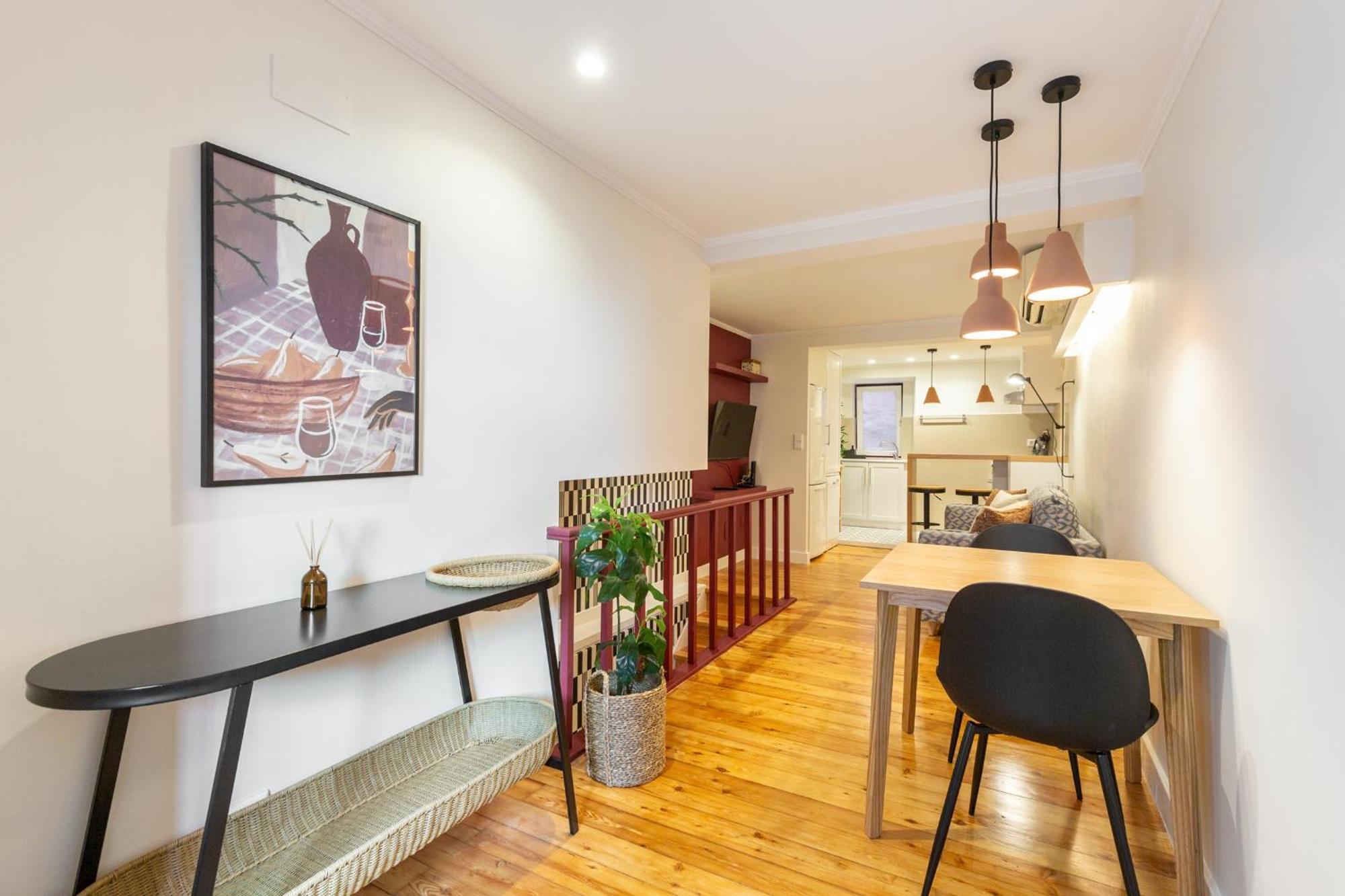Designer Retreat- Newly Remodelled 1 Bedroom *