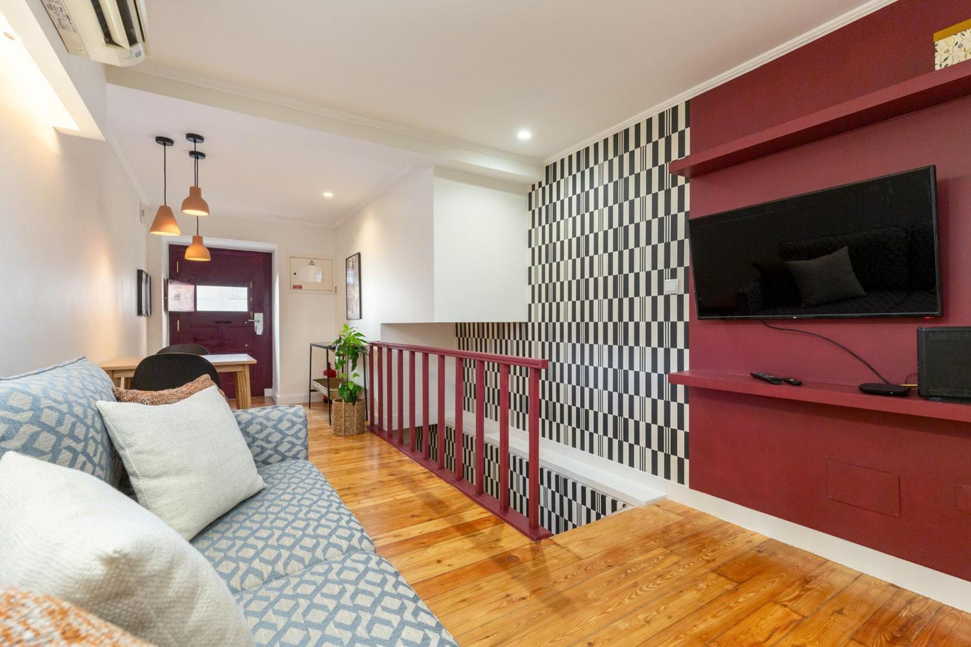 Designer Retreat- Newly Remodelled 1 Bedroom Apartment