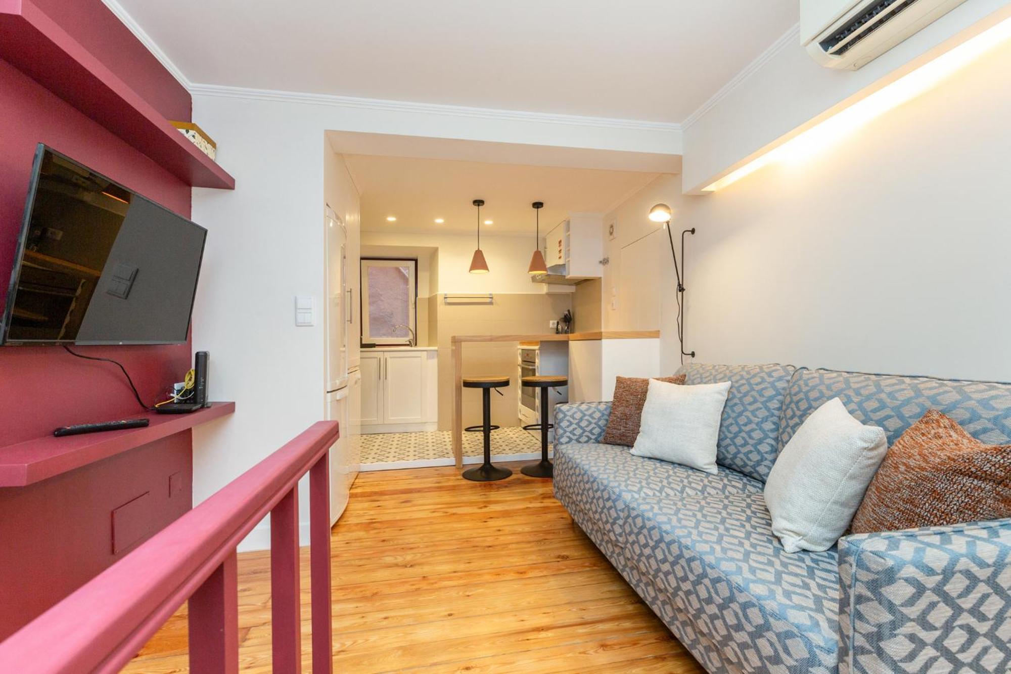 Designer Retreat- Newly Remodelled 1 Bedroom Apartment