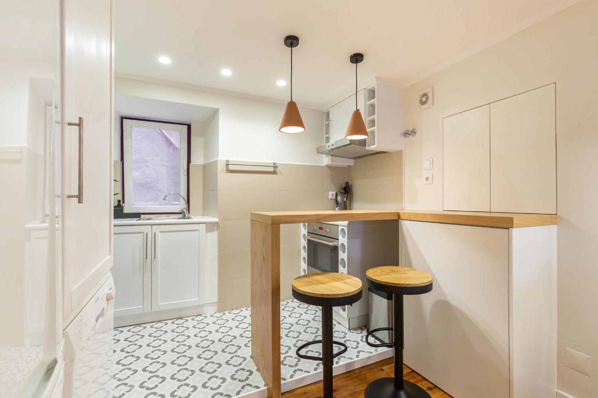 Apartment Designer Retreat- Newly Remodelled 1 Bedroom Lissabon
