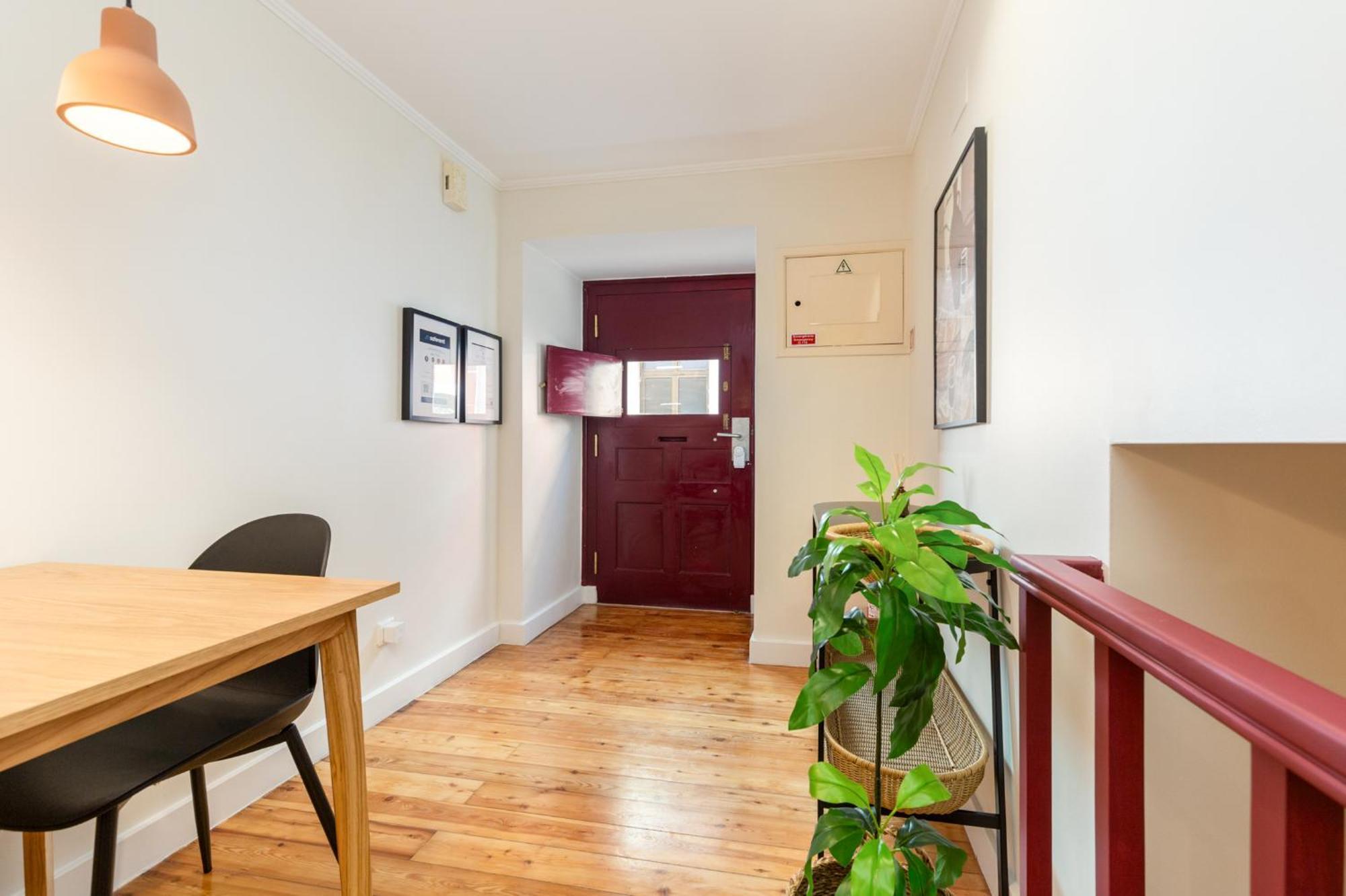 Designer Retreat- Newly Remodelled 1 Bedroom *